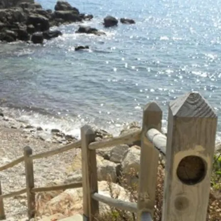 Bandol-plage Eden Roc *